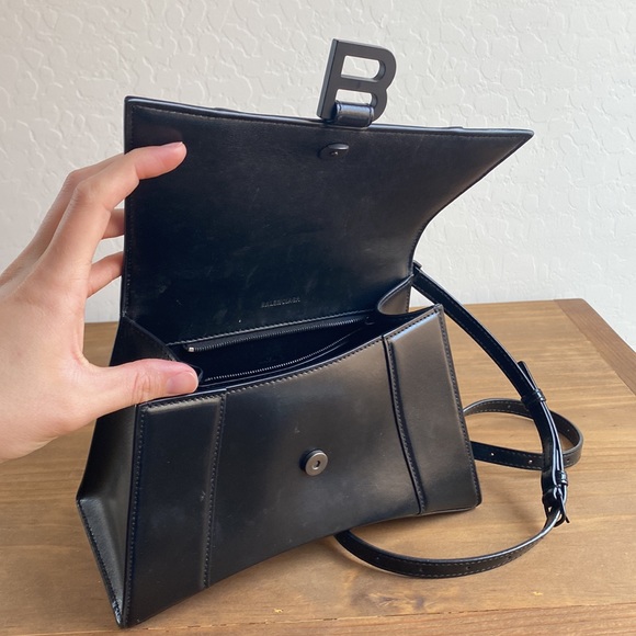 SOLD Balenciaga Hourglass Matte Black Small Shiny Leather Top Handle Bag - Picture 10 of 17